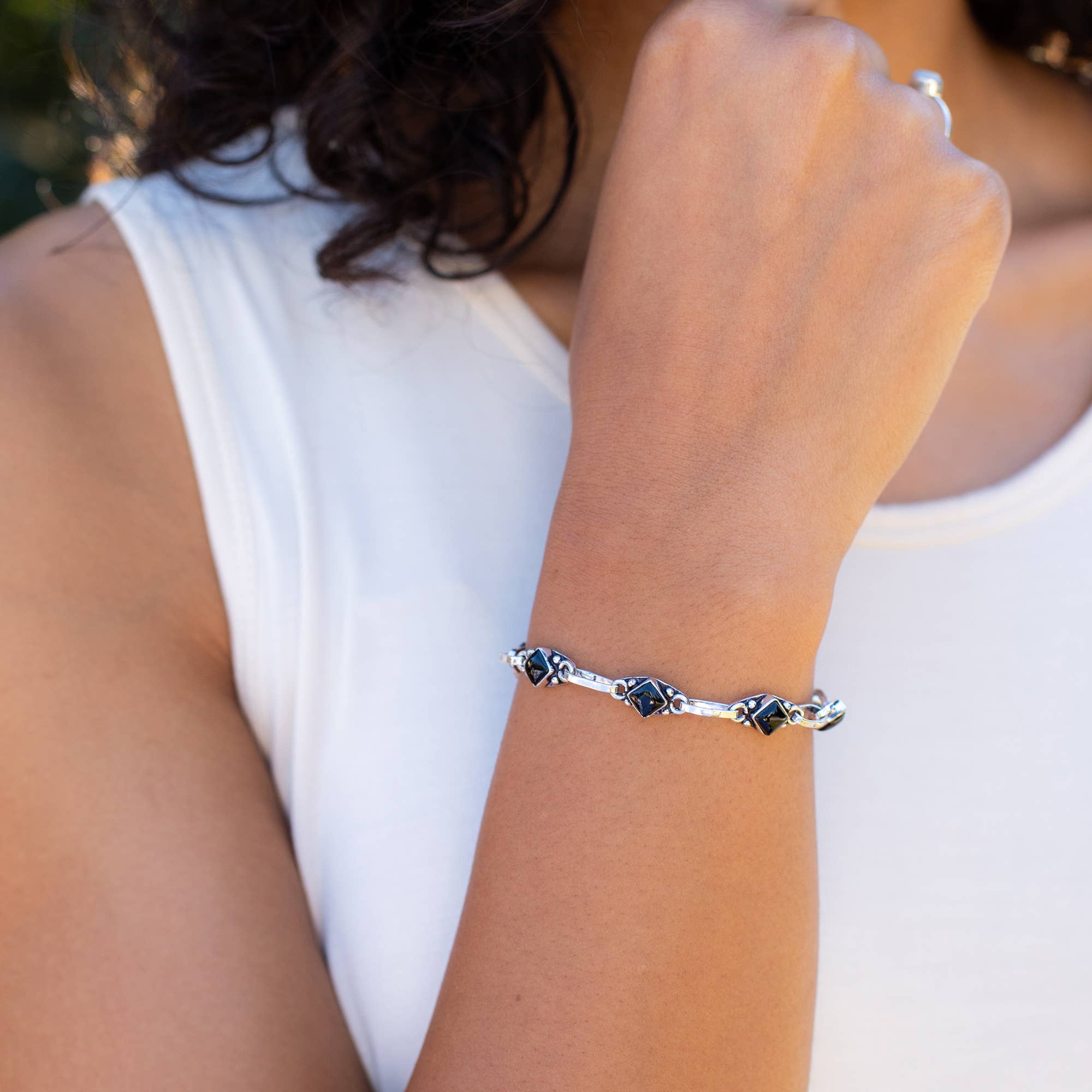 Tanvi: Precious Stone Link Bracelets