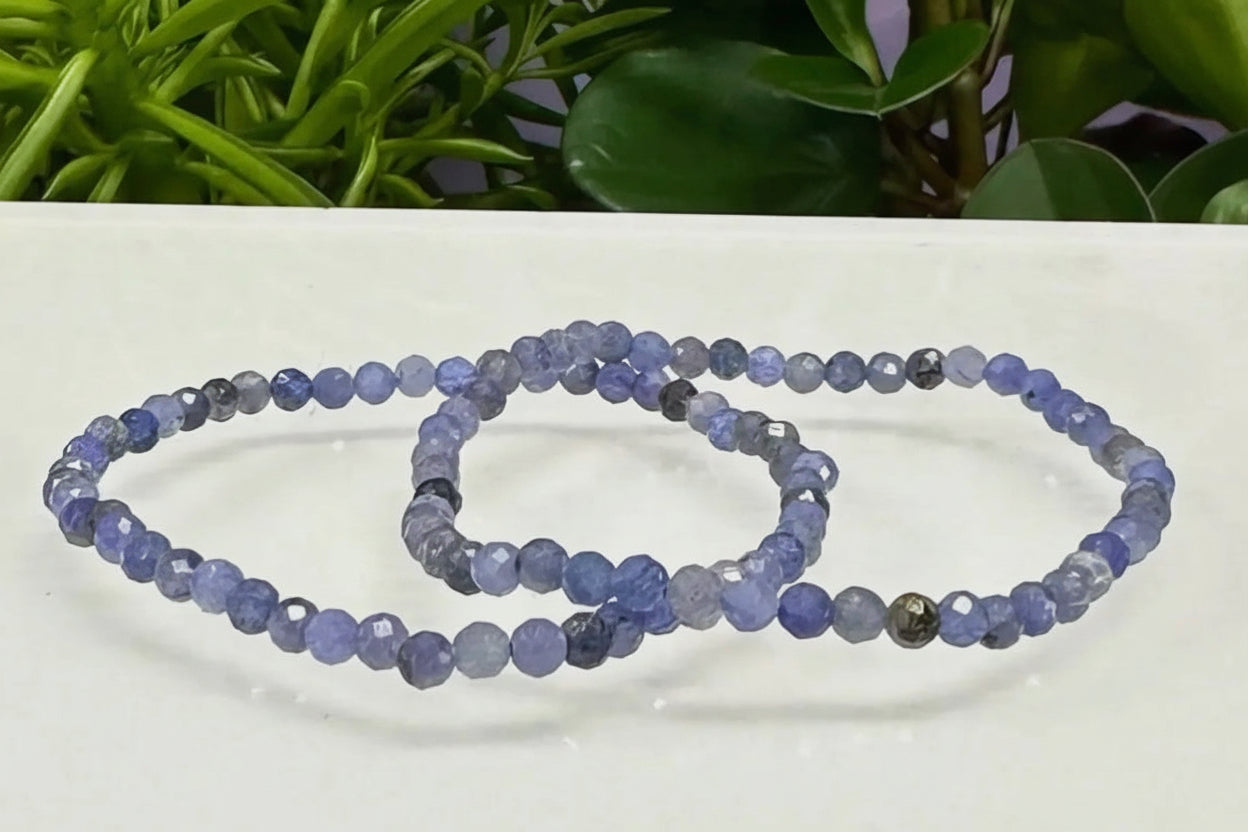Faceted Tanzanite 4mm Crystal Beaded Stretch Bracelet 7.5”