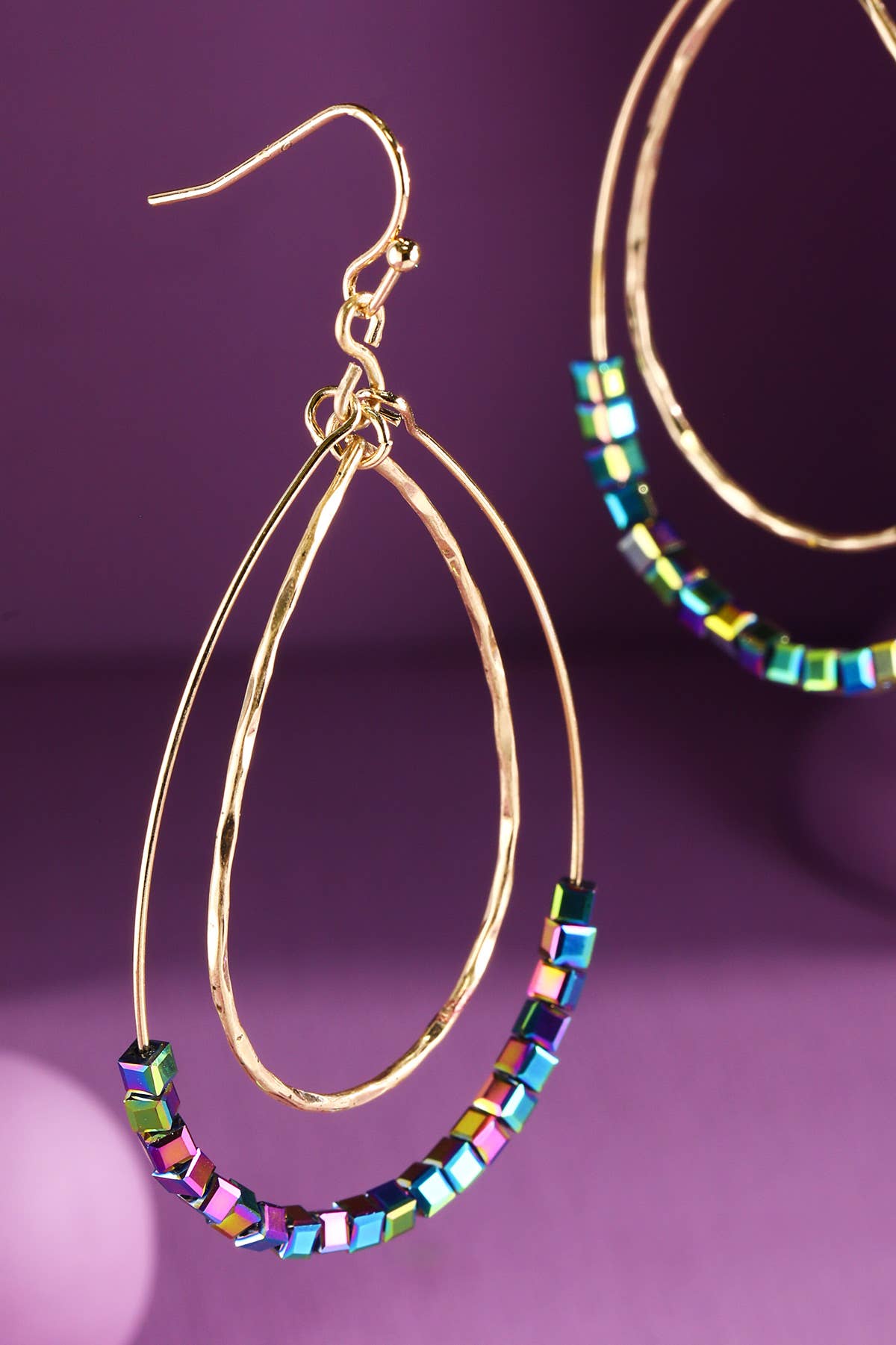 Teardrop Glass Bead Dangle Earring